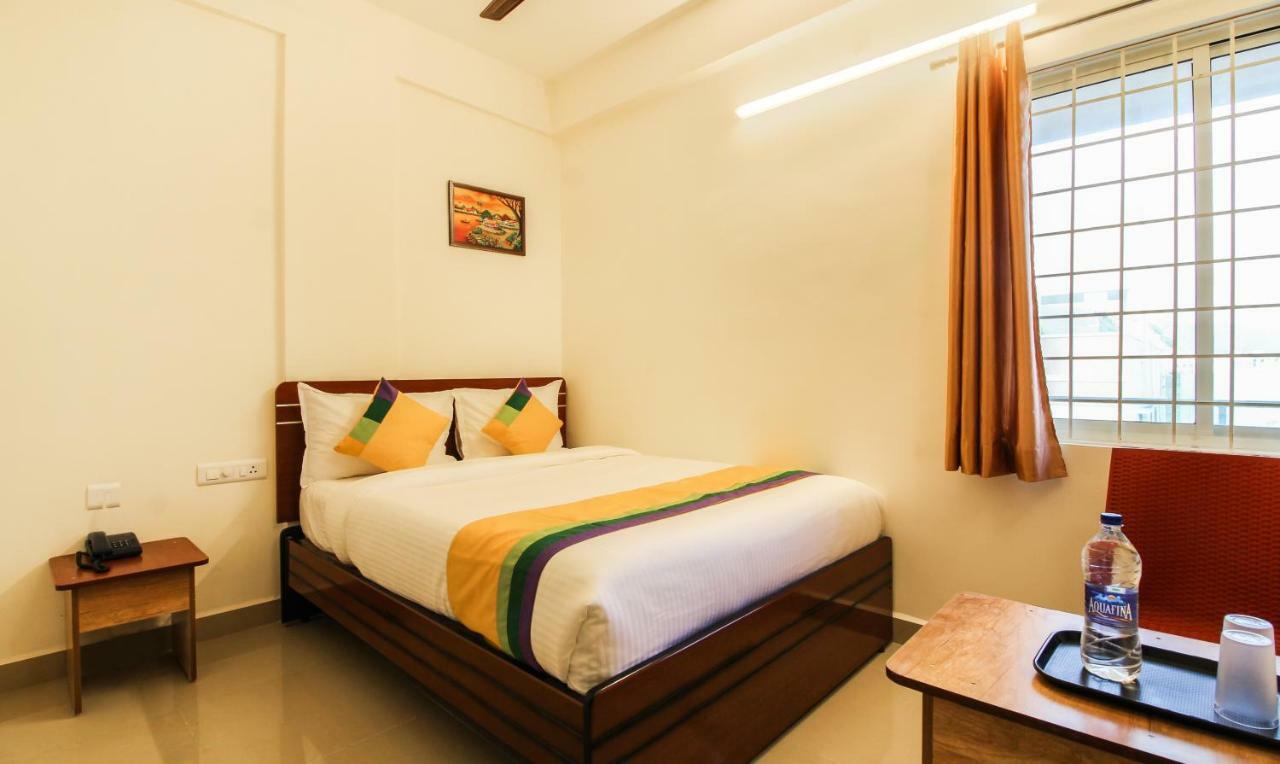 Itsy Hotels Riyas Grand Tirupati Exterior photo