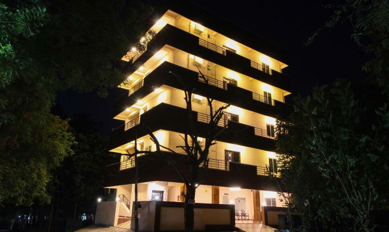 Itsy Hotels Riyas Grand Tirupati Exterior photo